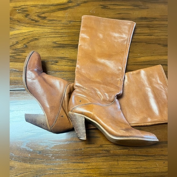 Frye Shoes - Vintage Frye Tan Camel 100% Leather Knee High Boots Womens 6